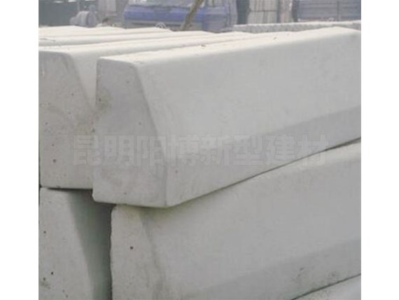 云南混凝土路沿石如何做好防水處理？ 